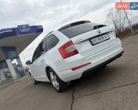 Белый Шкода Октавия, объемом двигателя 1.6 л и пробегом 281 тыс. км за 10800 $, фото 12 на Automoto.ua