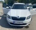 Белый Шкода Октавия, объемом двигателя 2 л и пробегом 365 тыс. км за 10500 $, фото 3 на Automoto.ua