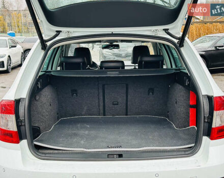 Белый Шкода Октавия, объемом двигателя 1.97 л и пробегом 303 тыс. км за 13900 $, фото 11 на Automoto.ua