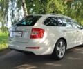 Білий Шкода Октавія, об'ємом двигуна 1.6 л та пробігом 243 тис. км за 12999 $, фото 6 на Automoto.ua