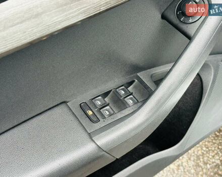 Белый Шкода Октавия, объемом двигателя 1.97 л и пробегом 303 тыс. км за 13900 $, фото 27 на Automoto.ua