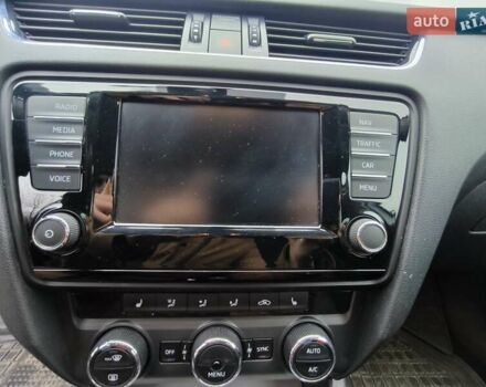 Білий Шкода Октавія, об'ємом двигуна 1.6 л та пробігом 280 тис. км за 11800 $, фото 31 на Automoto.ua