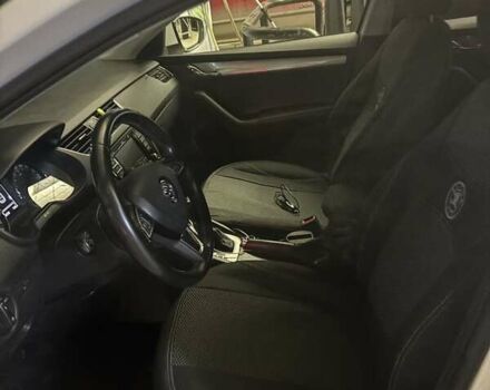 Белый Шкода Октавия, объемом двигателя 2 л и пробегом 205 тыс. км за 14500 $, фото 9 на Automoto.ua