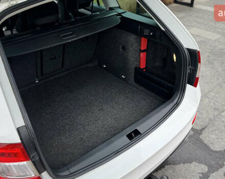 Белый Шкода Октавия, объемом двигателя 1.6 л и пробегом 231 тыс. км за 11850 $, фото 17 на Automoto.ua