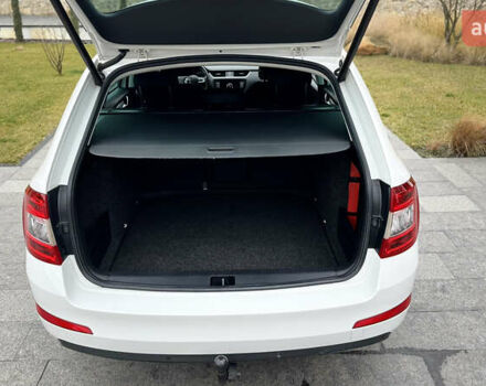 Белый Шкода Октавия, объемом двигателя 1.6 л и пробегом 231 тыс. км за 11850 $, фото 18 на Automoto.ua