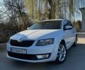 Белый Шкода Октавия, объемом двигателя 1.6 л и пробегом 350 тыс. км за 9300 $, фото 3 на Automoto.ua