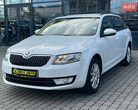 Белый Шкода Октавия, объемом двигателя 1.6 л и пробегом 232 тыс. км за 11300 $, фото 2 на Automoto.ua