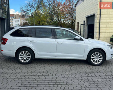 Шкода Октавія 2016 у Івано-Франківську на Automoto.ua Білий Шкода Октавія, об'ємом двигуна 1.6 л та пробігом 230 тис. км за 11300 $, фото 6 на Automoto.ua