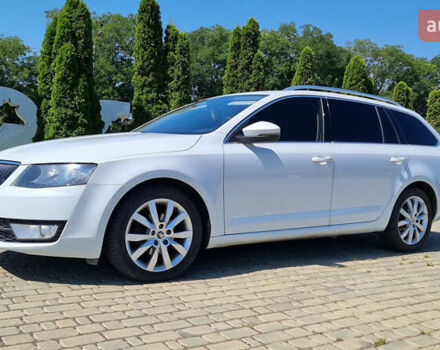 Білий Шкода Октавія, об'ємом двигуна 1.6 л та пробігом 230 тис. км за 13500 $, фото 1 на Automoto.ua