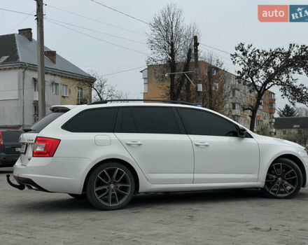 Белый Шкода Октавия, объемом двигателя 2 л и пробегом 269 тыс. км за 14999 $, фото 31 на Automoto.ua