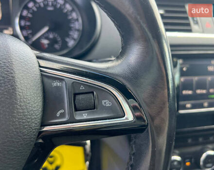 Белый Шкода Октавия, объемом двигателя 1.6 л и пробегом 232 тыс. км за 11300 $, фото 9 на Automoto.ua