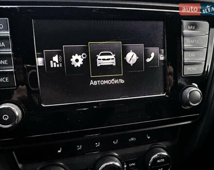 Білий Шкода Октавія, об'ємом двигуна 2 л та пробігом 255 тис. км за 13900 $, фото 77 на Automoto.ua