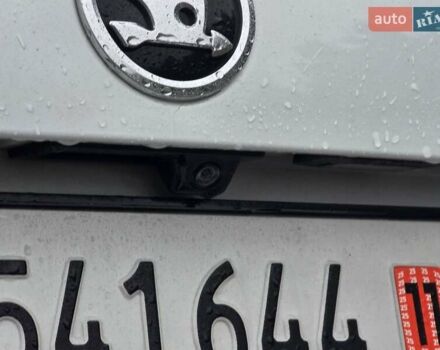 Білий Шкода Октавія, об'ємом двигуна 2 л та пробігом 254 тис. км за 16699 $, фото 23 на Automoto.ua