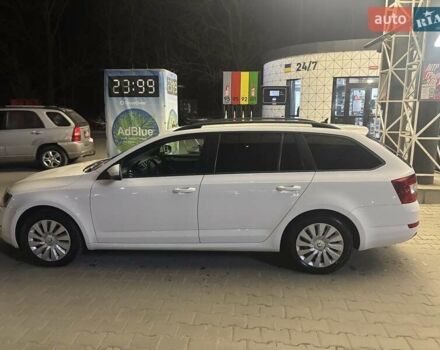 Белый Шкода Октавия, объемом двигателя 2 л и пробегом 205 тыс. км за 14500 $, фото 1 на Automoto.ua