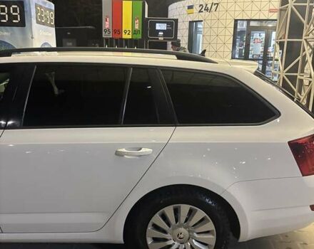 Белый Шкода Октавия, объемом двигателя 2 л и пробегом 205 тыс. км за 14500 $, фото 10 на Automoto.ua