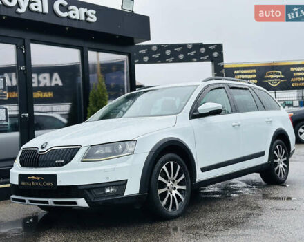 Белый Шкода Октавия, объемом двигателя 1.97 л и пробегом 303 тыс. км за 13900 $, фото 5 на Automoto.ua