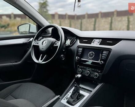 Белый Шкода Октавия, объемом двигателя 1.6 л и пробегом 231 тыс. км за 11850 $, фото 23 на Automoto.ua