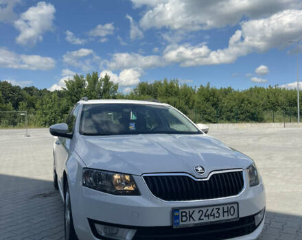 Белый Шкода Октавия, объемом двигателя 1.6 л и пробегом 257 тыс. км за 10600 $, фото 1 на Automoto.ua