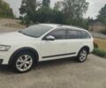 Белый Шкода Октавия, объемом двигателя 2 л и пробегом 266 тыс. км за 14500 $, фото 1 на Automoto.ua