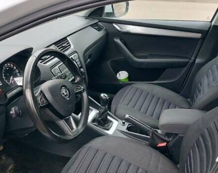 Белый Шкода Октавия, объемом двигателя 1.4 л и пробегом 220 тыс. км за 9199 $, фото 8 на Automoto.ua