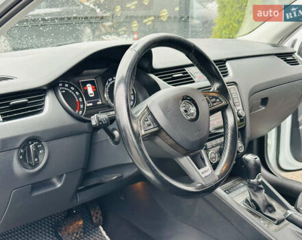 Белый Шкода Октавия, объемом двигателя 1.97 л и пробегом 303 тыс. км за 13900 $, фото 15 на Automoto.ua