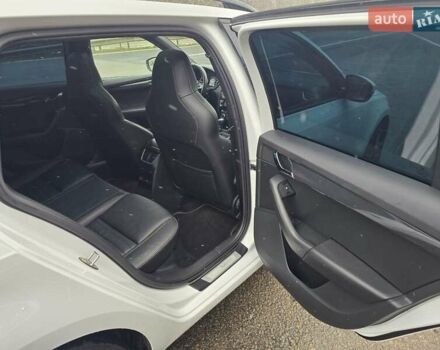 Білий Шкода Октавія, об'ємом двигуна 2 л та пробігом 254 тис. км за 16699 $, фото 47 на Automoto.ua
