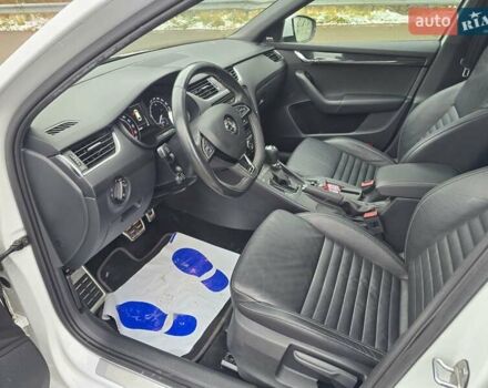 Білий Шкода Октавія, об'ємом двигуна 2 л та пробігом 254 тис. км за 16699 $, фото 34 на Automoto.ua