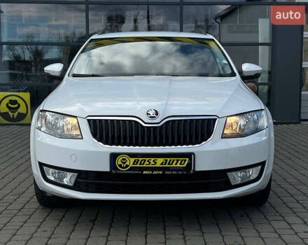 Шкода Октавія 2016 у Івано-Франківську на Automoto.ua Білий Шкода Октавія, об'ємом двигуна 1.6 л та пробігом 230 тис. км за 11300 $, фото 1 на Automoto.ua