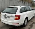 Белый Шкода Октавия, объемом двигателя 1.6 л и пробегом 139 тыс. км за 4300 $, фото 7 на Automoto.ua