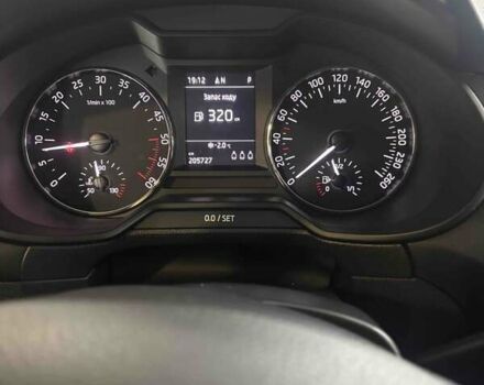 Белый Шкода Октавия, объемом двигателя 2 л и пробегом 205 тыс. км за 14500 $, фото 8 на Automoto.ua