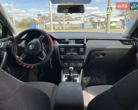 Белый Шкода Октавия, объемом двигателя 1.6 л и пробегом 180 тыс. км за 10400 $, фото 20 на Automoto.ua