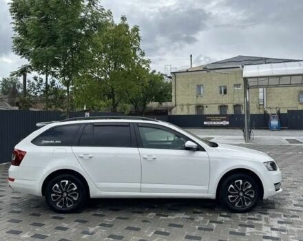Белый Шкода Октавия, объемом двигателя 1.6 л и пробегом 287 тыс. км за 10600 $, фото 2 на Automoto.ua