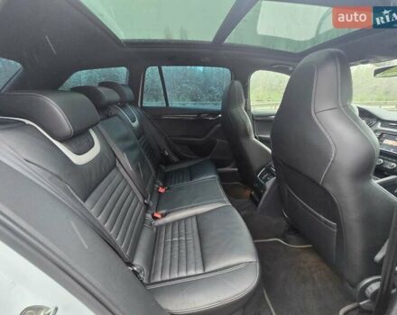 Білий Шкода Октавія, об'ємом двигуна 2 л та пробігом 254 тис. км за 16699 $, фото 49 на Automoto.ua