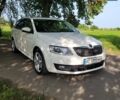 Білий Шкода Октавія, об'ємом двигуна 1.6 л та пробігом 243 тис. км за 12999 $, фото 1 на Automoto.ua