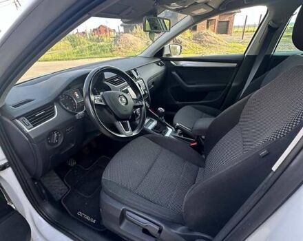 Белый Шкода Октавия, объемом двигателя 1.6 л и пробегом 185 тыс. км за 11100 $, фото 2 на Automoto.ua