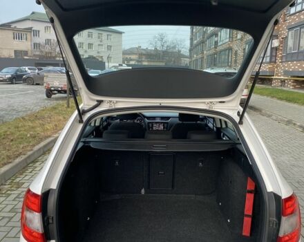 Белый Шкода Октавия, объемом двигателя 1.6 л и пробегом 262 тыс. км за 11600 $, фото 5 на Automoto.ua