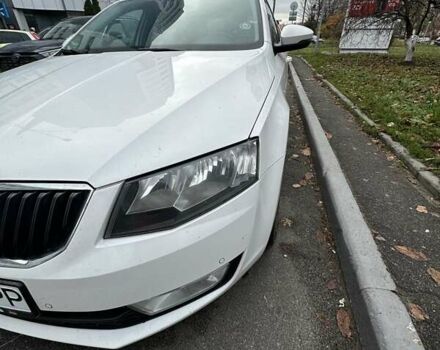 Белый Шкода Октавия, объемом двигателя 1.6 л и пробегом 180 тыс. км за 10500 $, фото 5 на Automoto.ua