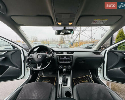 Белый Шкода Октавия, объемом двигателя 1.97 л и пробегом 303 тыс. км за 13900 $, фото 20 на Automoto.ua