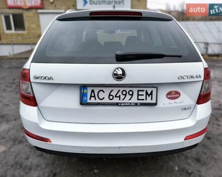 Білий Шкода Октавія, об'ємом двигуна 1.6 л та пробігом 280 тис. км за 11800 $, фото 7 на Automoto.ua