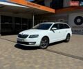 Белый Шкода Октавия, объемом двигателя 1.6 л и пробегом 245 тыс. км за 11999 $, фото 1 на Automoto.ua