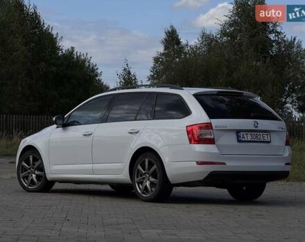 Білий Шкода Октавія, об'ємом двигуна 2 л та пробігом 280 тис. км за 12100 $, фото 5 на Automoto.ua
