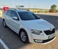 Белый Шкода Октавия, объемом двигателя 1.6 л и пробегом 255 тыс. км за 11400 $, фото 1 на Automoto.ua