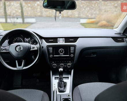 Белый Шкода Октавия, объемом двигателя 1.6 л и пробегом 231 тыс. км за 11850 $, фото 32 на Automoto.ua