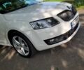 Білий Шкода Октавія, об'ємом двигуна 1.6 л та пробігом 243 тис. км за 12999 $, фото 1 на Automoto.ua