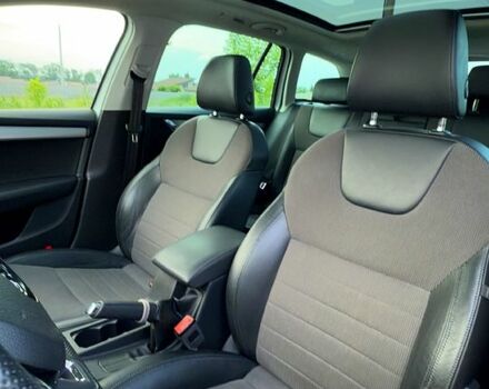 Білий Шкода Октавія, об'ємом двигуна 2 л та пробігом 250 тис. км за 13400 $, фото 2 на Automoto.ua