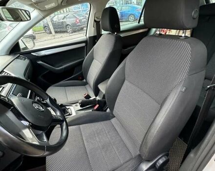 Белый Шкода Октавия, объемом двигателя 1.6 л и пробегом 180 тыс. км за 10900 $, фото 15 на Automoto.ua