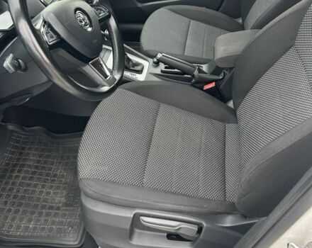 Білий Шкода Октавія, об'ємом двигуна 1.8 л та пробігом 233 тис. км за 10900 $, фото 6 на Automoto.ua