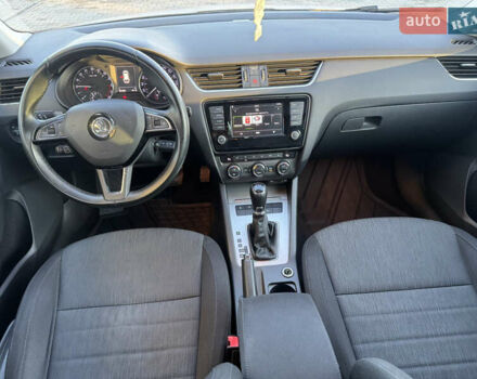 Білий Шкода Октавія, об'ємом двигуна 1.97 л та пробігом 280 тис. км за 13800 $, фото 24 на Automoto.ua