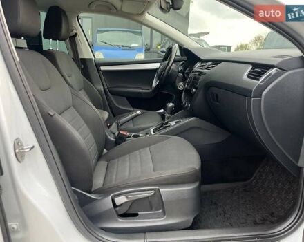 Белый Шкода Октавия, объемом двигателя 1.8 л и пробегом 229 тыс. км за 10990 $, фото 43 на Automoto.ua