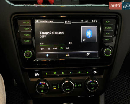 Белый Шкода Октавия, объемом двигателя 2 л и пробегом 269 тыс. км за 14999 $, фото 67 на Automoto.ua